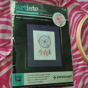 Artiste mini cross stitch